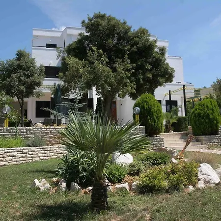 Culjak Rab Apartment *