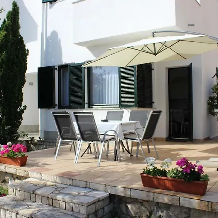 Culjak Rab Apartment *