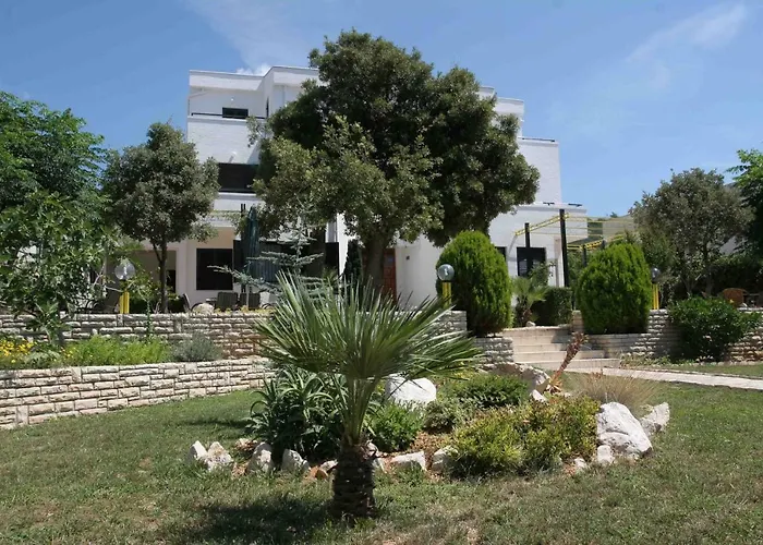 Culjak Rab Apartment *